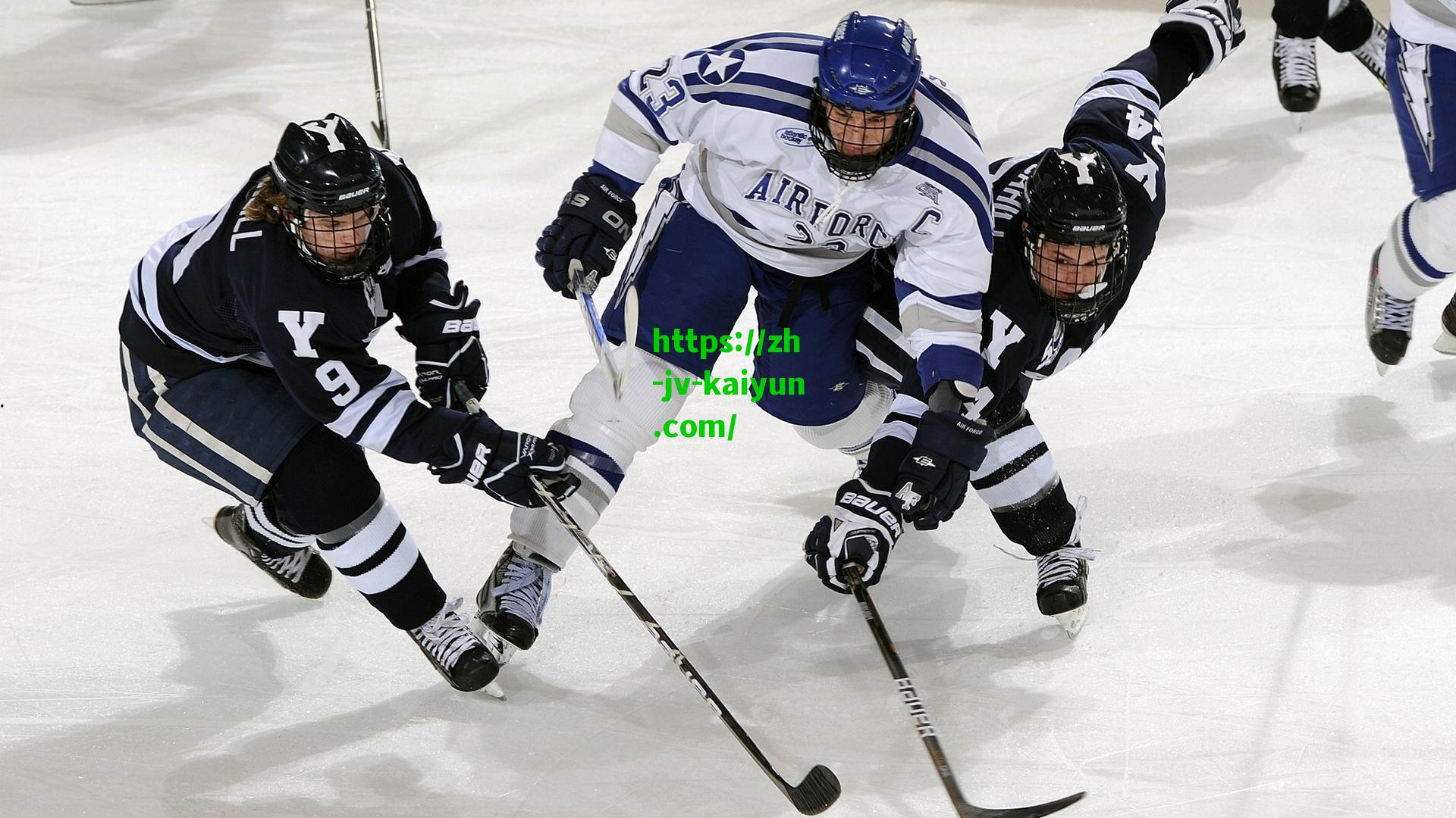 崔康熙用人策略引争议，李璇直言，年轻球员应外租锻炼避免蹉跎岁月